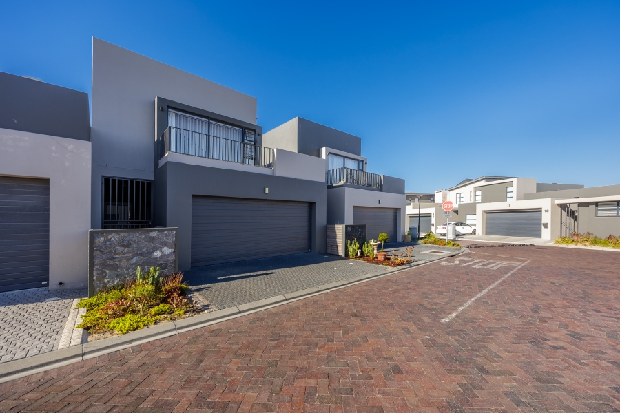 3 Bedroom Property for Sale in Haasendal Western Cape